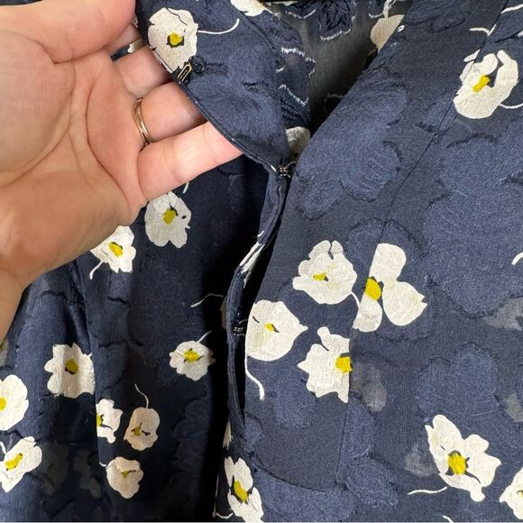 Derek Lam 10 Crosby Silk Floral Long Sleeve Blouse Navy Blue Daisy Women’s 8 - Picture 5 of 8